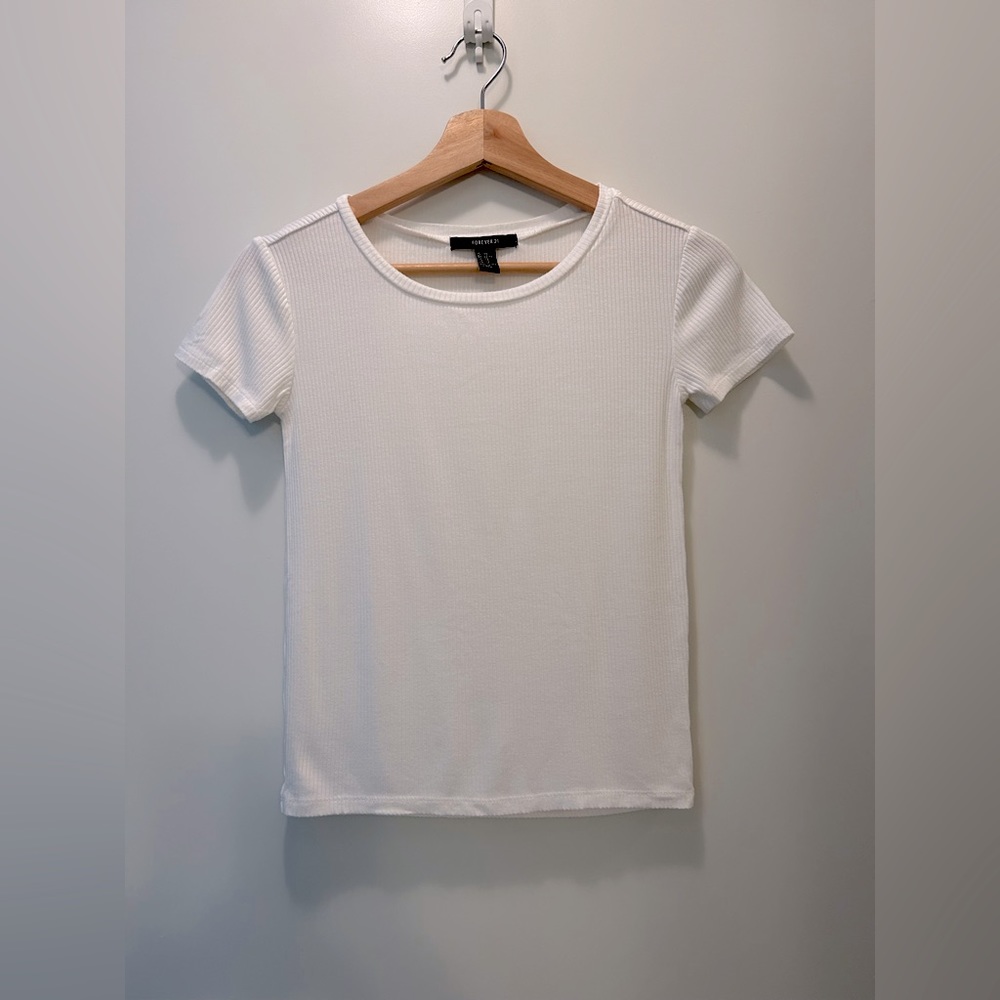 Forever 21 Ribbed T-Shirt, Short-Sleeve Scoop Neck Basic White Top, XS